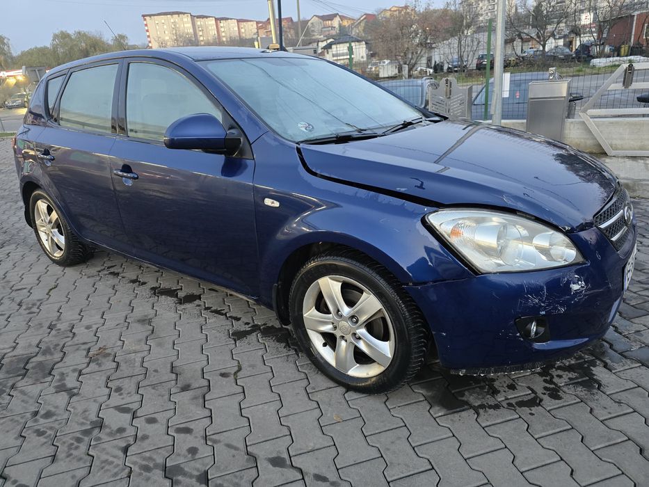 Kia Ceed 1.6 benzina aspirat, AVARIAT, FUNCTIONAL Climatronic, Semipie