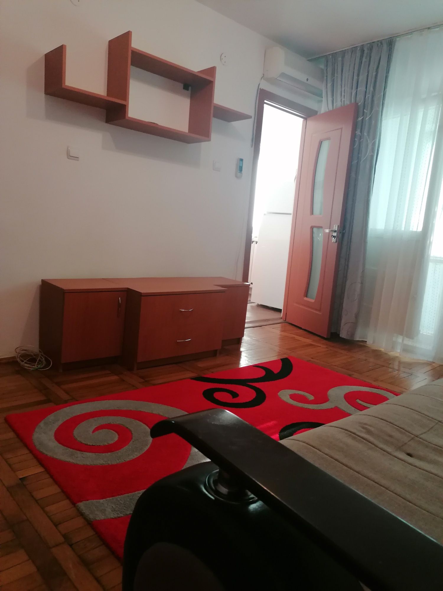 Proprietar închiriez garsoniera confort 1   250 euro