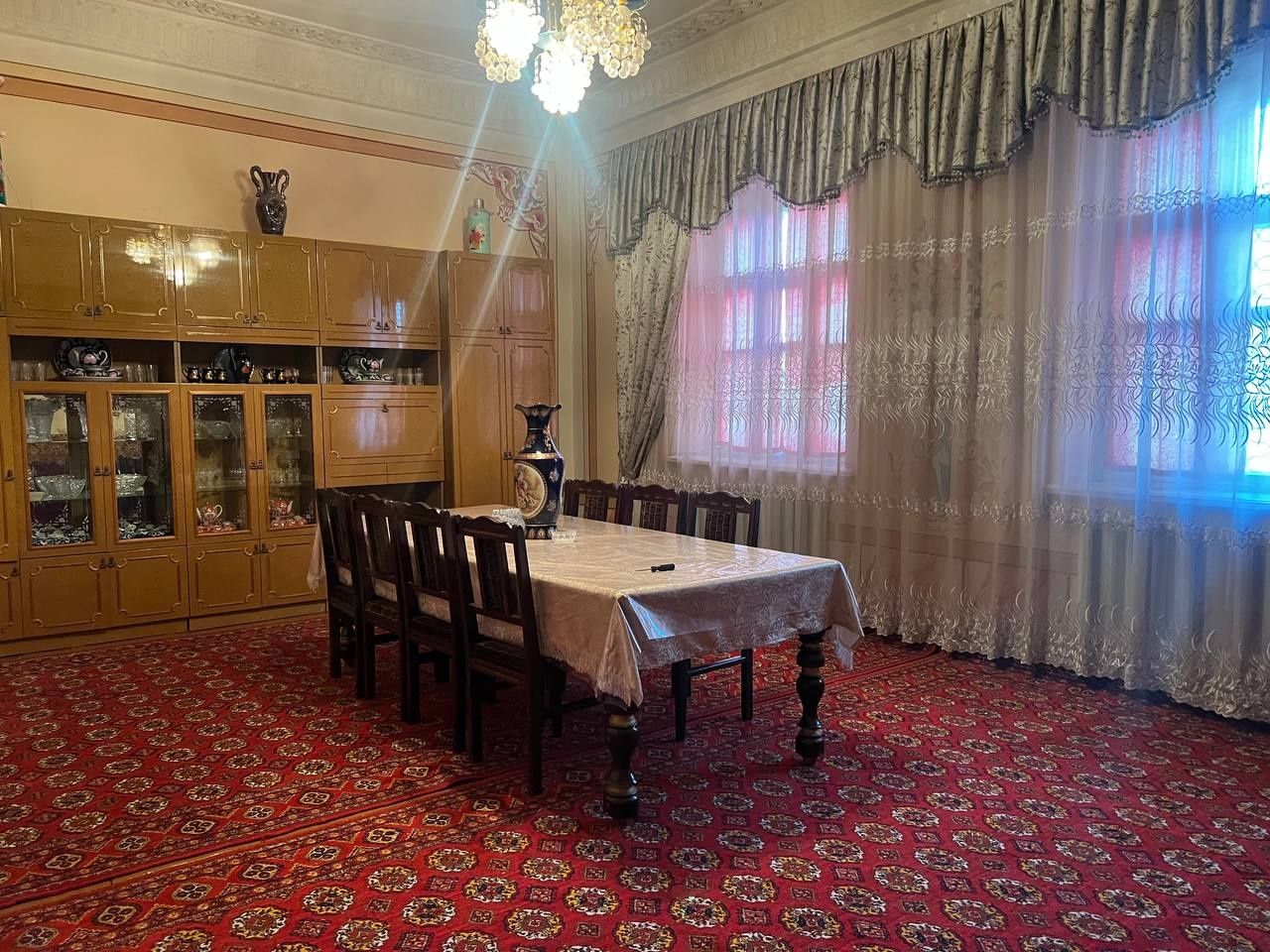 Ховли жой сотилади