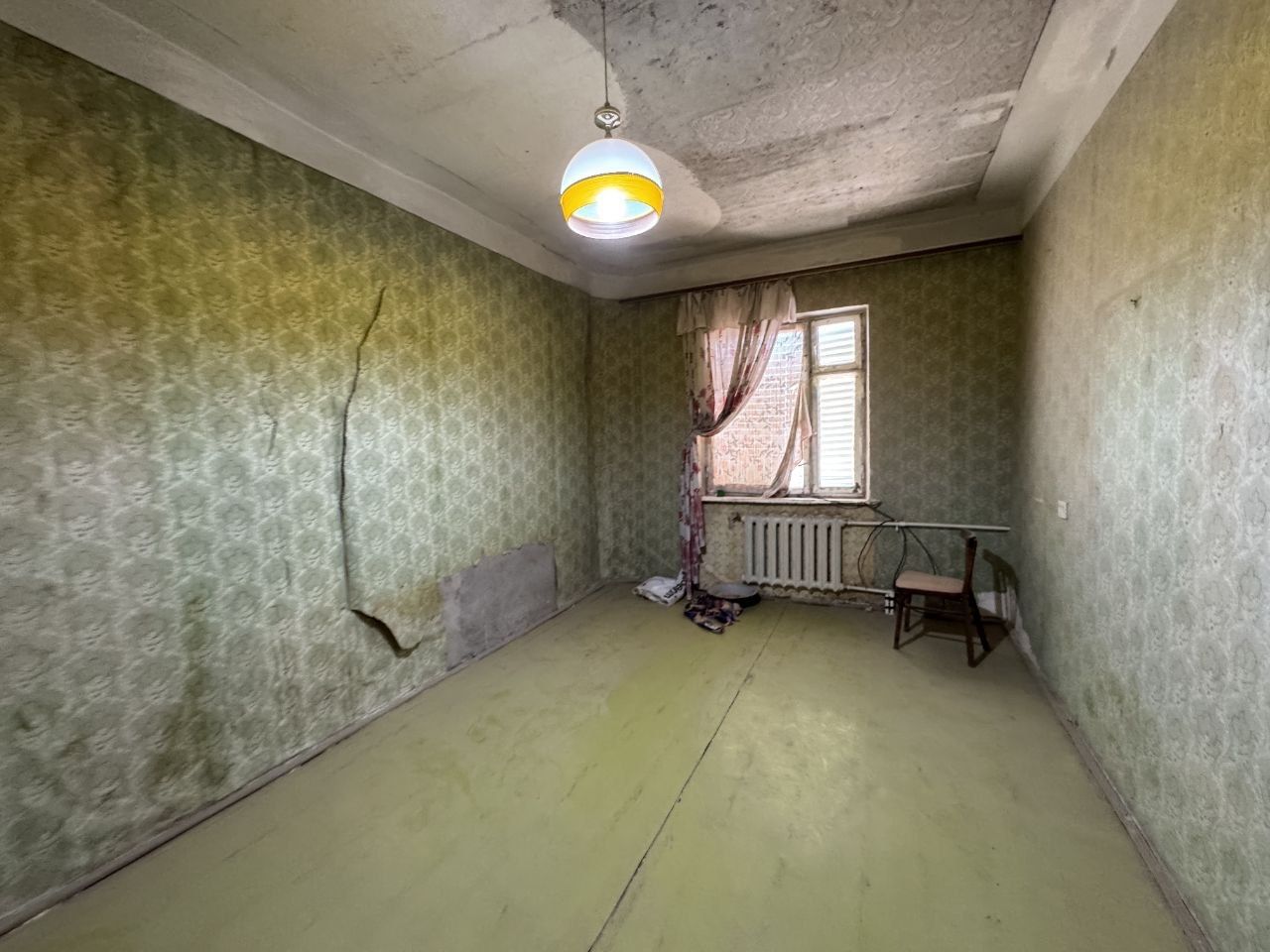 3 xonalik 4 etaj 5 mikrayon UGLAVOY
6 metrli balkon Bez remont
IKILAMC