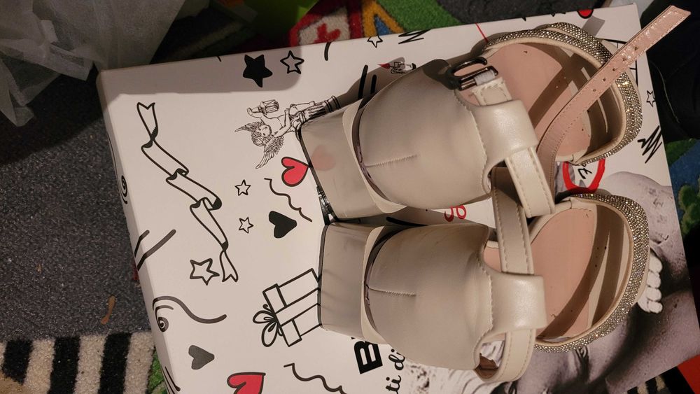 Sandale elegante 37 bej