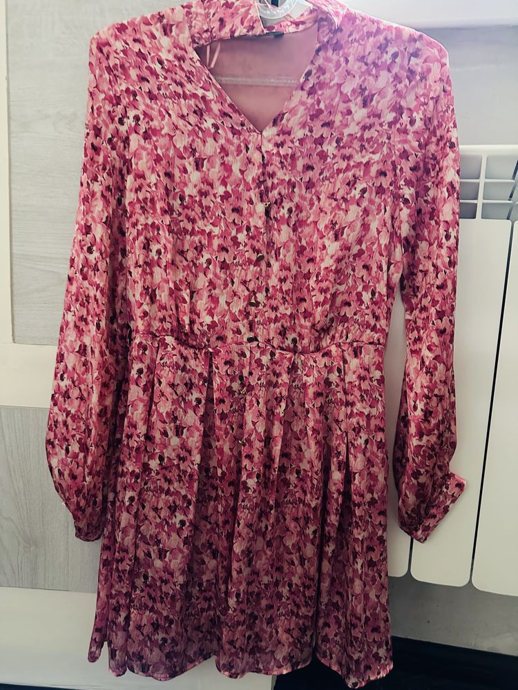 Сатенена рокля Zara