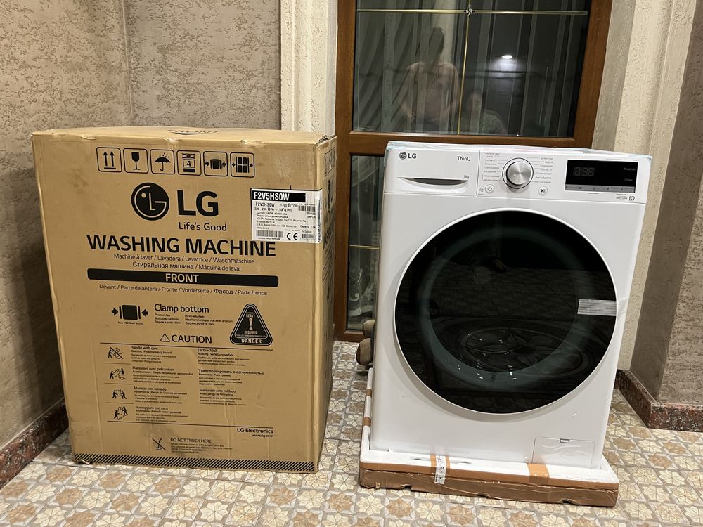 новая стиральная машина LG