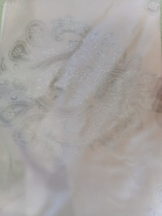 Шторы б/у в идеальном состояний продаётся без тюля