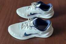 Маратонки Nike 37.5