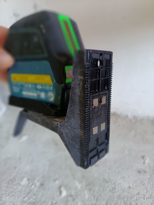 Laser Bosch GCL 2-15 g profesional lini verzi