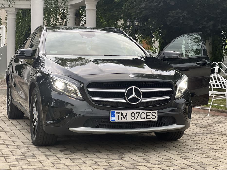 Mercedes Benz GLA 250 4 MATIC