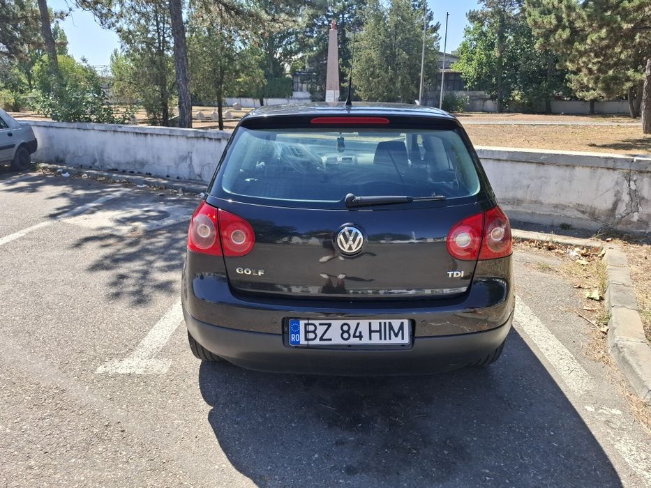 Vând Golf 5 1.9 2008