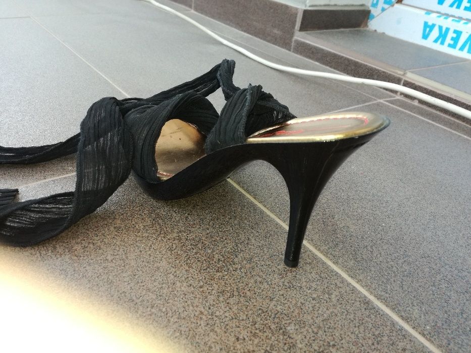оригинални дамски обувки мис сиксти