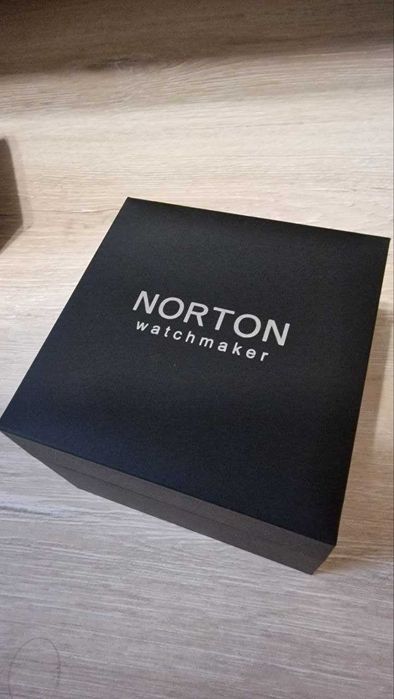 Часовник Norton Legatus - гаранция