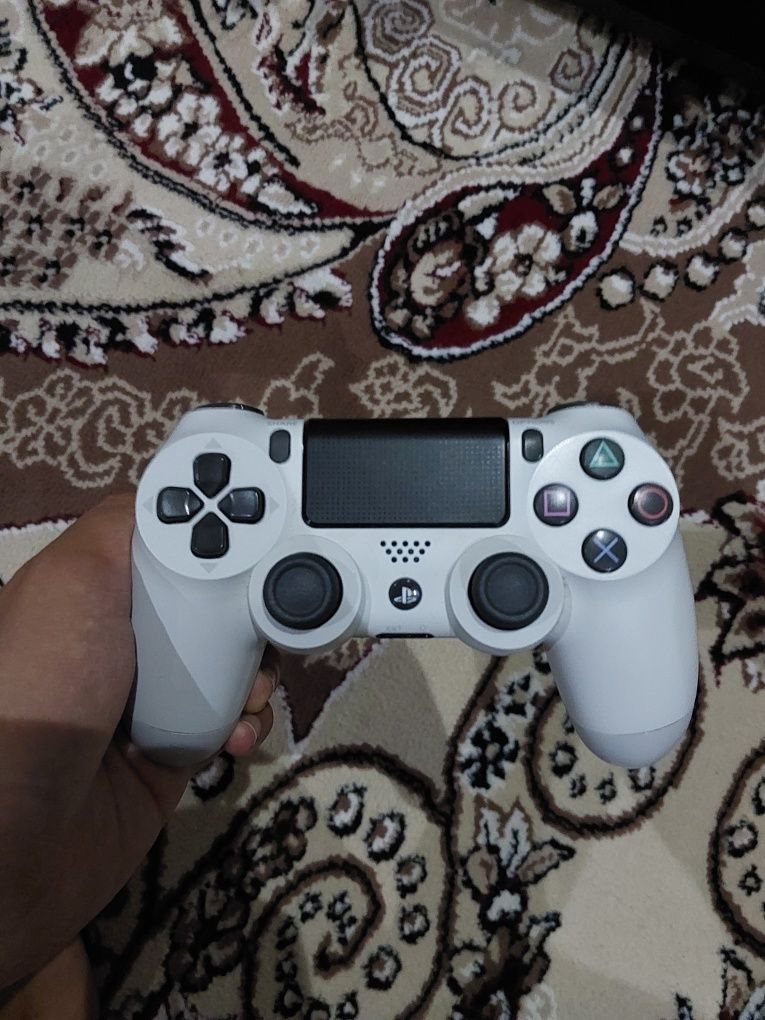 PS4 SLIM 1TB 9.00 versiya