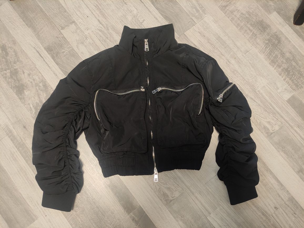 Bershka XS размер къси яке