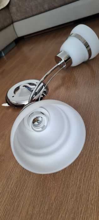 Lustra camera de zi