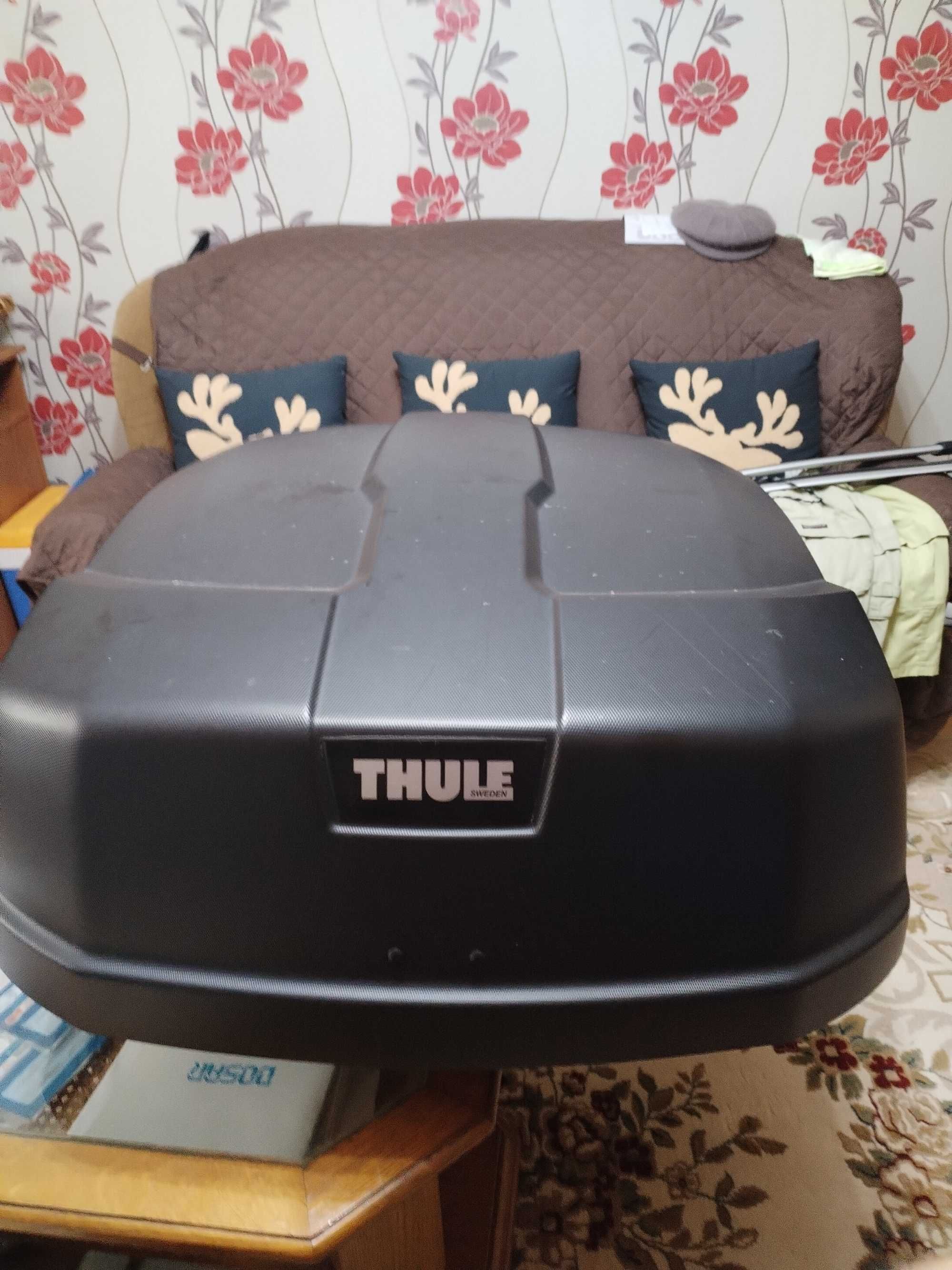 Cutie portbagaj THULE Force XT S TH635100,deschidere dublă,300L,Negru.