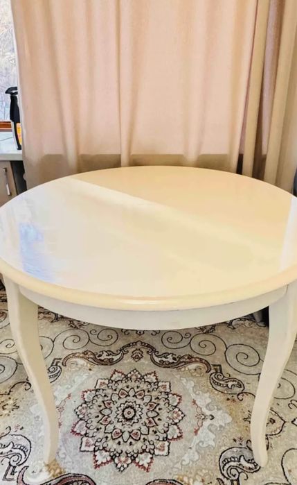 Стол с 4 стульями