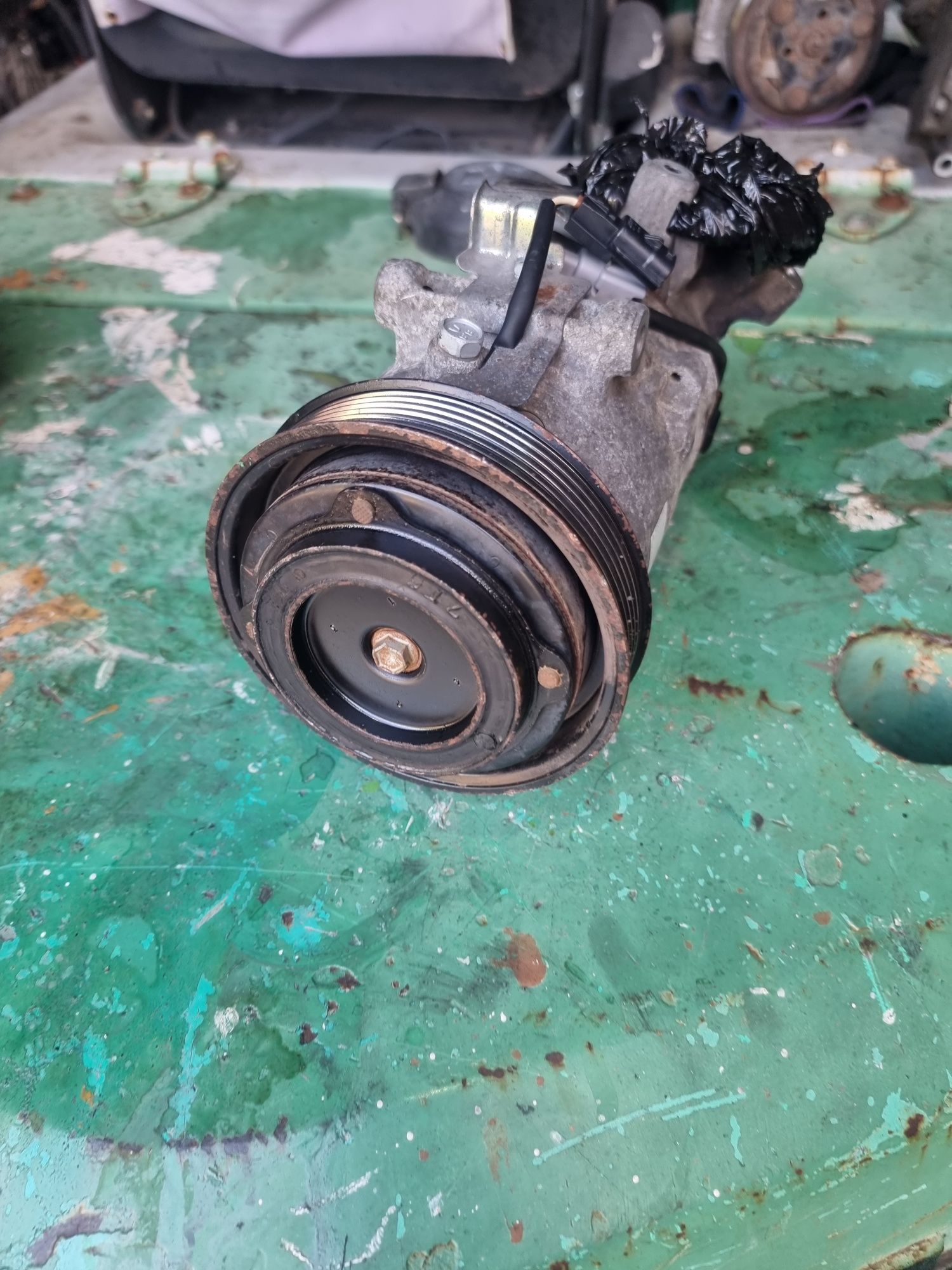 Vindem compresor Clima Renault Megan 1,5 DCI