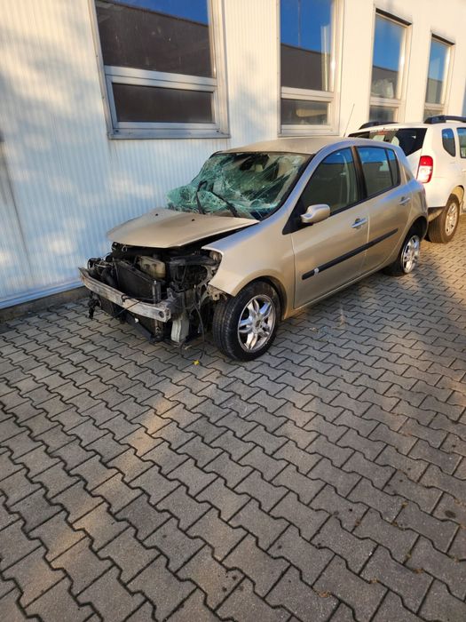 Renault Clio 3 1.5 DCi PENTRU PIESE