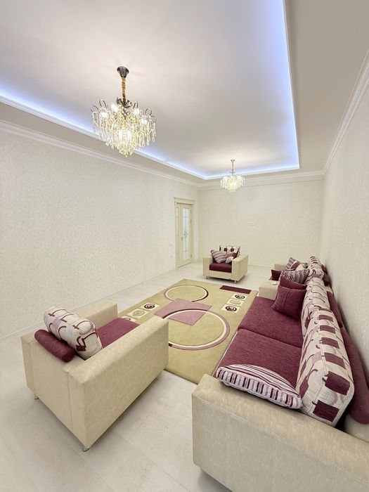 Циолковский кўчада 3 хонали 110 кв м квартира сотилади