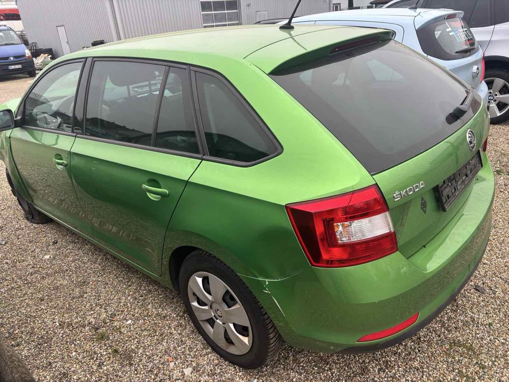 На части Skoda Rapid 1.4tdi ръчна кутия 2017г много запазена кола
