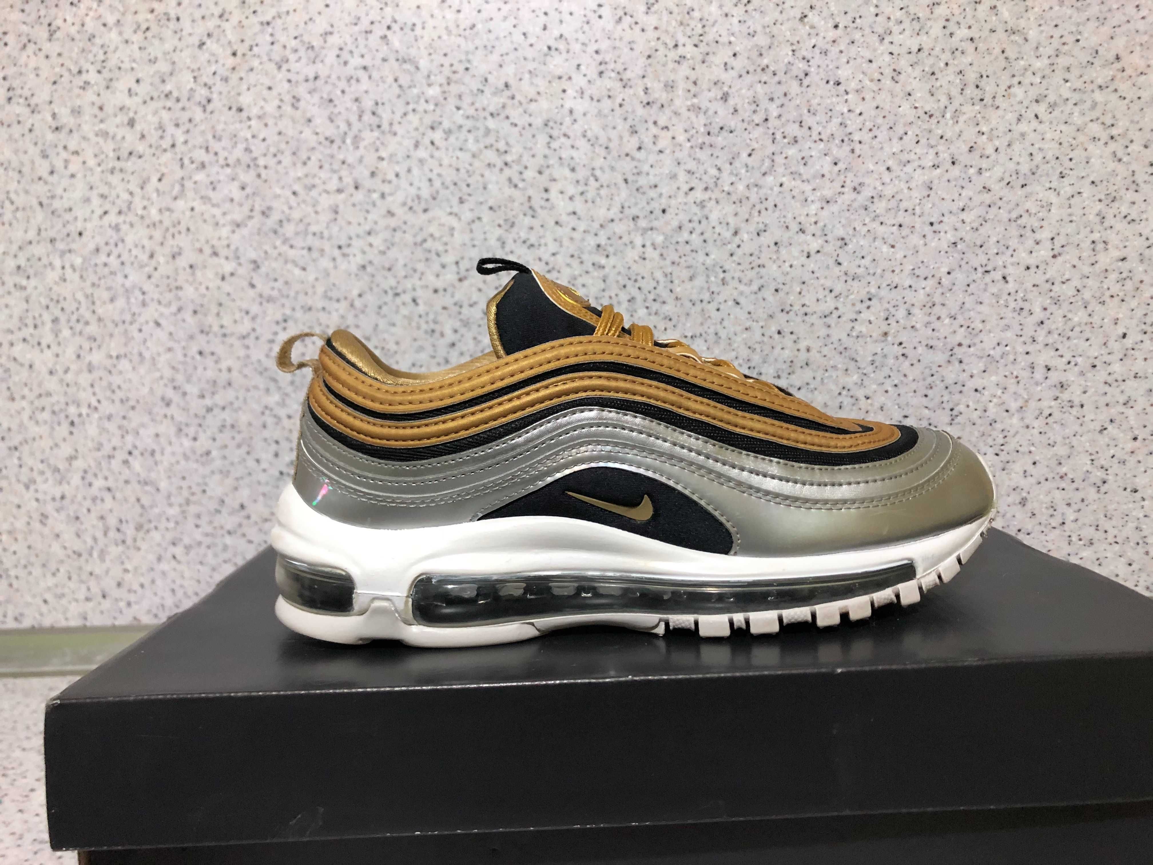 ОРИГИНАЛНИ *** Nike Air Max 97 Se / Metallic Gold /Metallic Gold