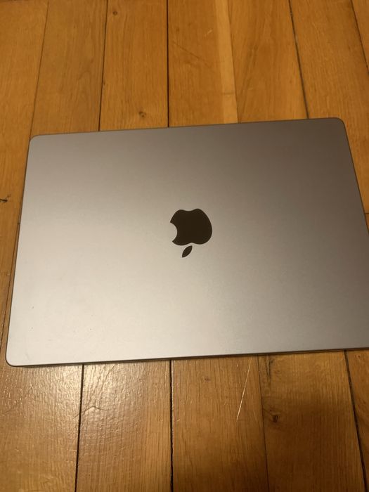 MacBook PRO (2021) A2442 M1 ,512 SSD, 16gb ram