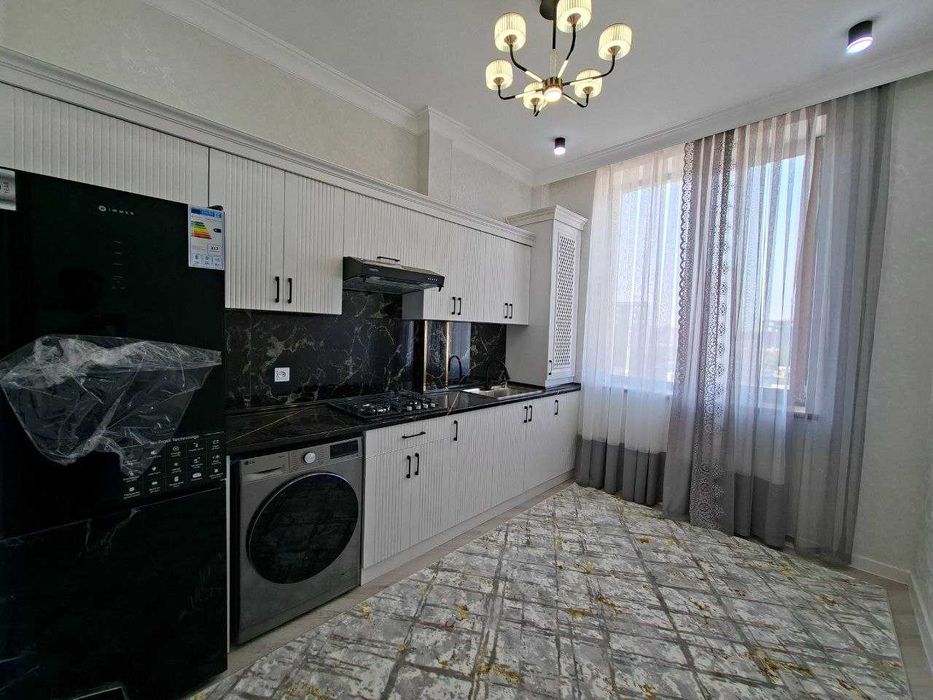 3х комнатная квартира 94кв/м, со всеми удобствами по ул. О.Шарка