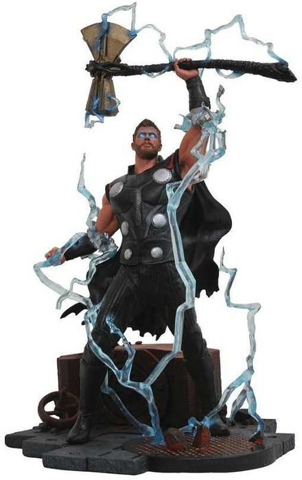 колекционерска фигура Diamond Select Marvel's Avengers - Thor Odinson