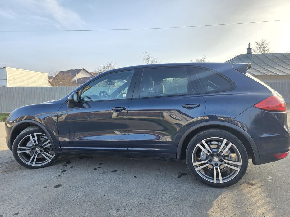 Porsche cayenne an 2012