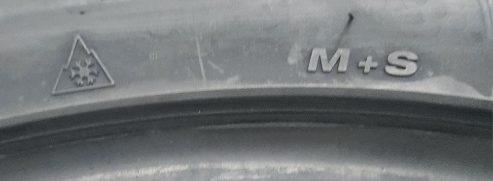 255/40 R19,100V, LANVIGATOR Wintergrip UHP  , Anvelope de iarna M+S