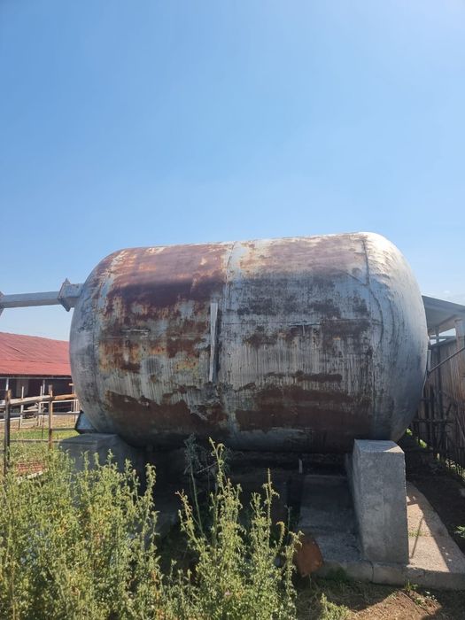 Емкасти бочки цестерна 20 куб