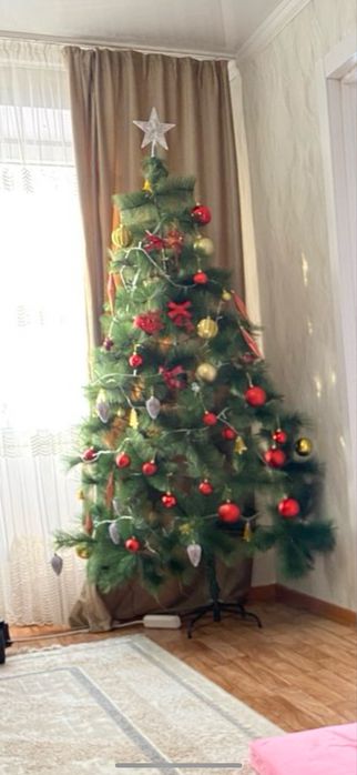 Продам елку 180 м
