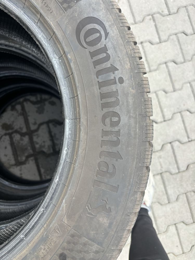 4бр Нови Зимни Гуми Continental 215/65/17 DOT2024г