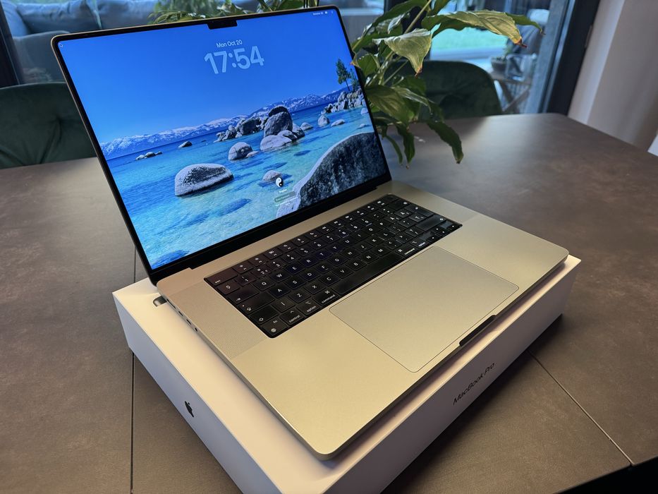 Macbook Pro 16’, M1 Pro, 16GB RAM, 512 GB