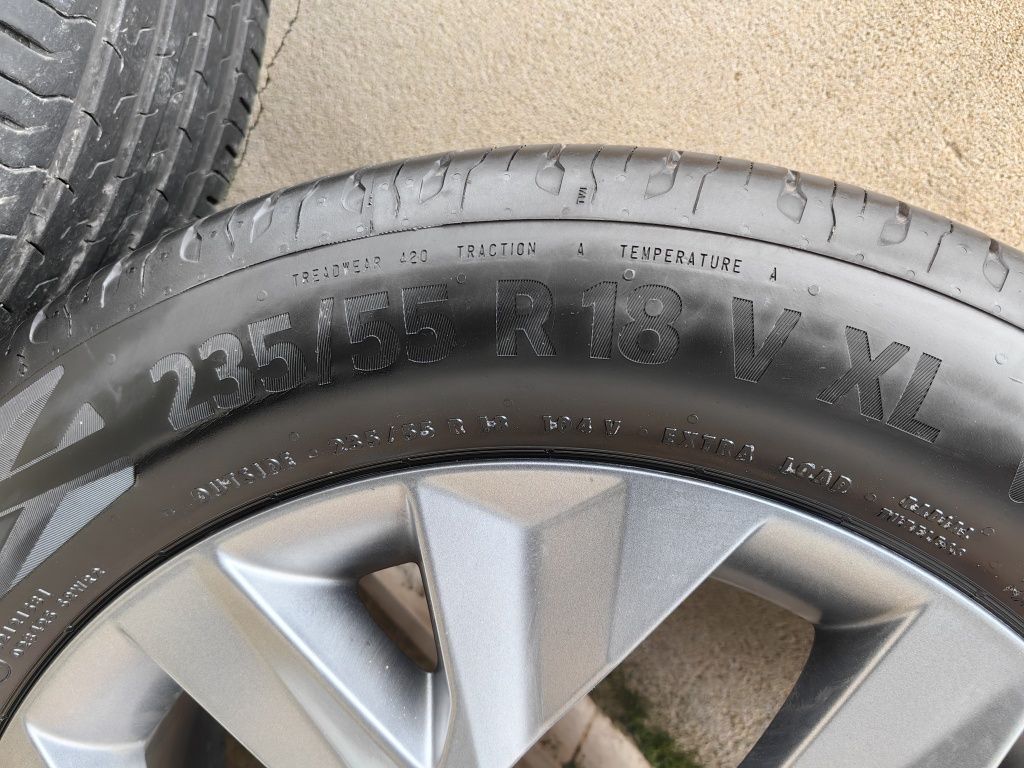 Continental 235/55/18 V XL EcoContract 6