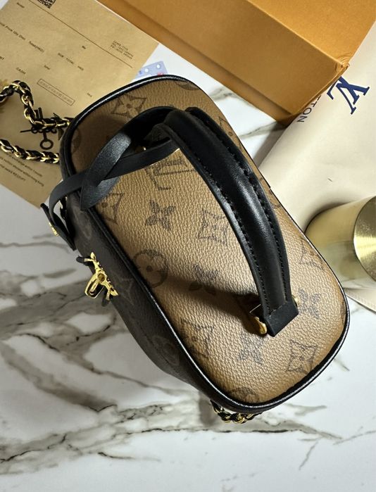 Дамска чанта куфарче Louis Vuitton