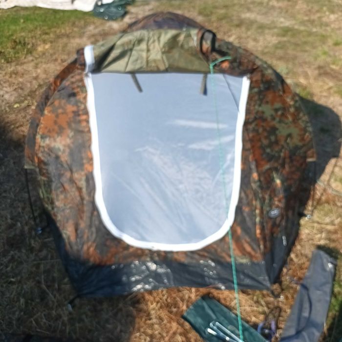 Cort de 2 persoane model camuflaj. Fabricatie Germania, MFH