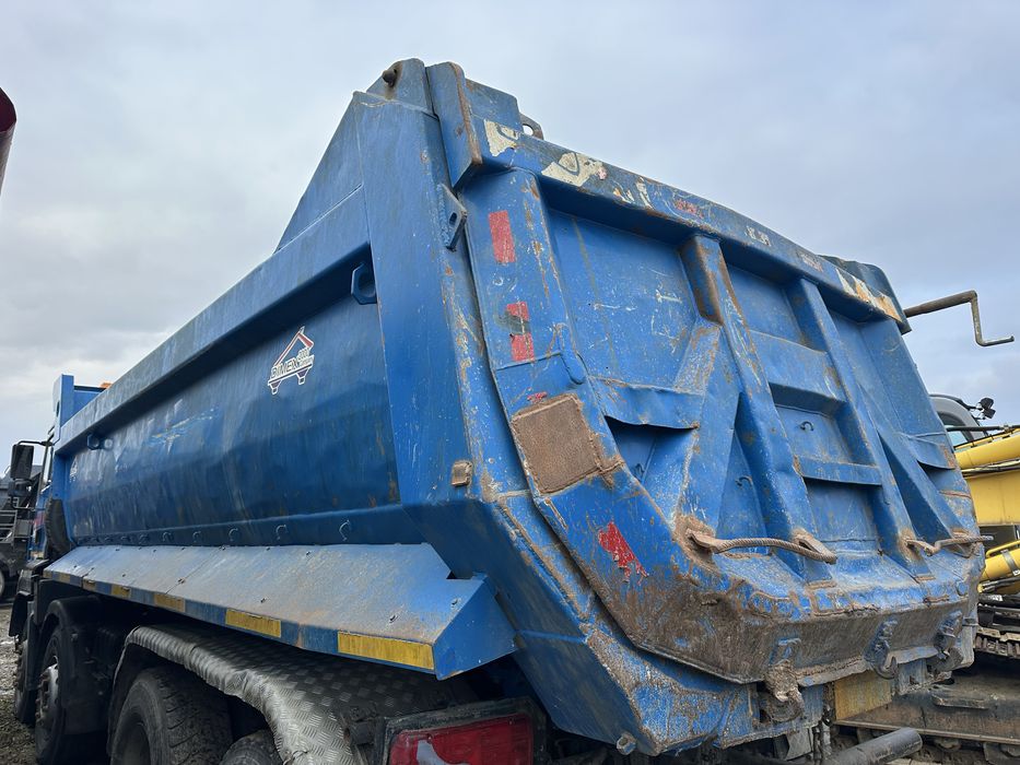 Bena 8x4 pentru Man cu cilindru in fata
