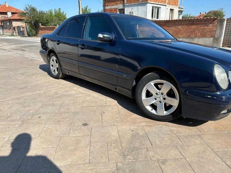 Mercedes E class   w210