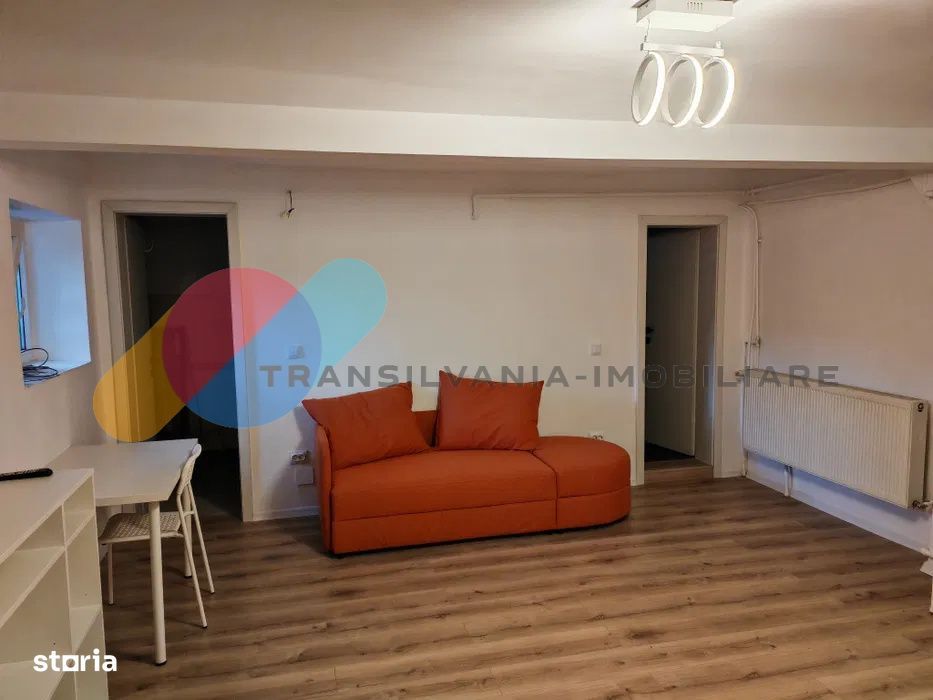 Garosniera 32mp, strada Republicii – Investitie ideala in centrul Cl