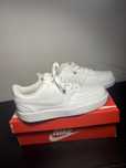 Adidasi Nike noi 44