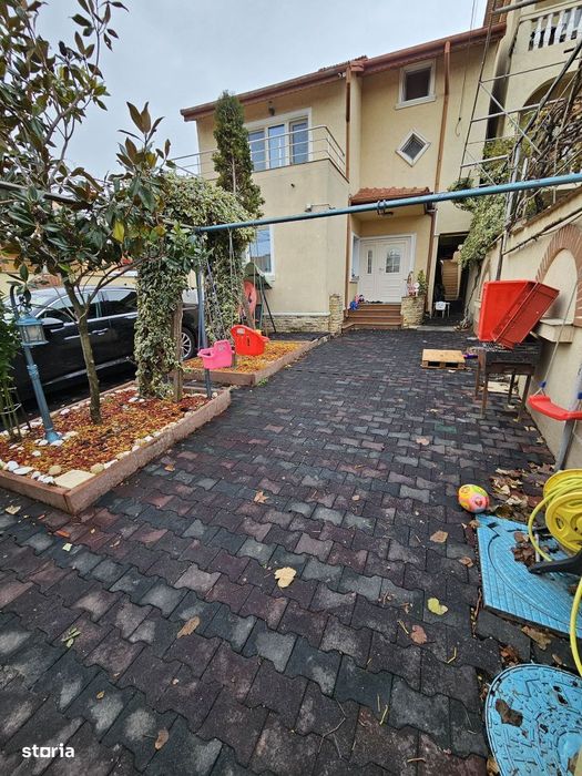 Două Case Luxoase în Zona Inel 1, Constanța