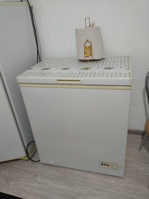 Продам морозильную камеру