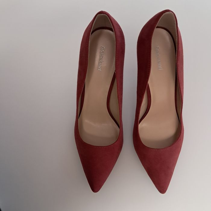 Обувки 38 номер , нови