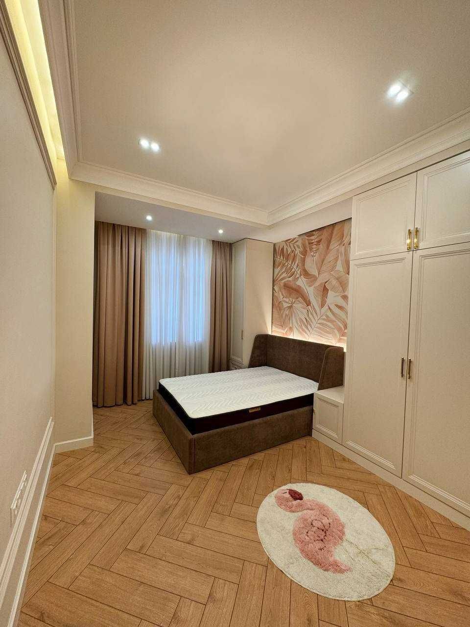Продается 3х квартира в ЖК Parisien, Новостройка, Яккасарайский район