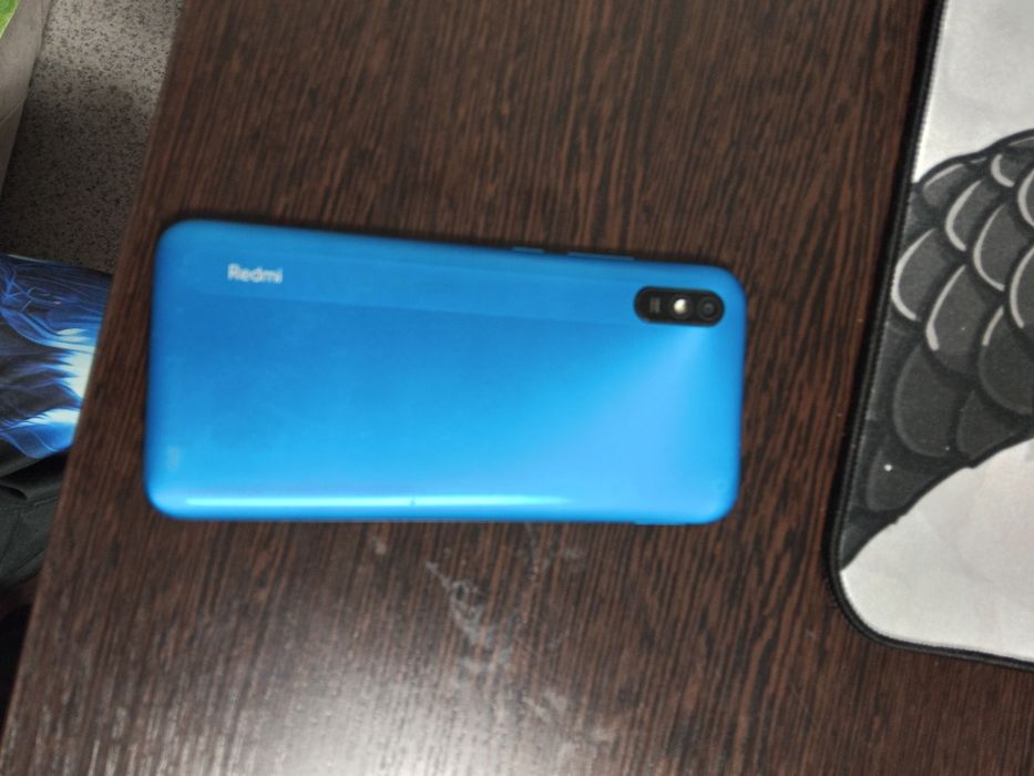 Продам телефон редми