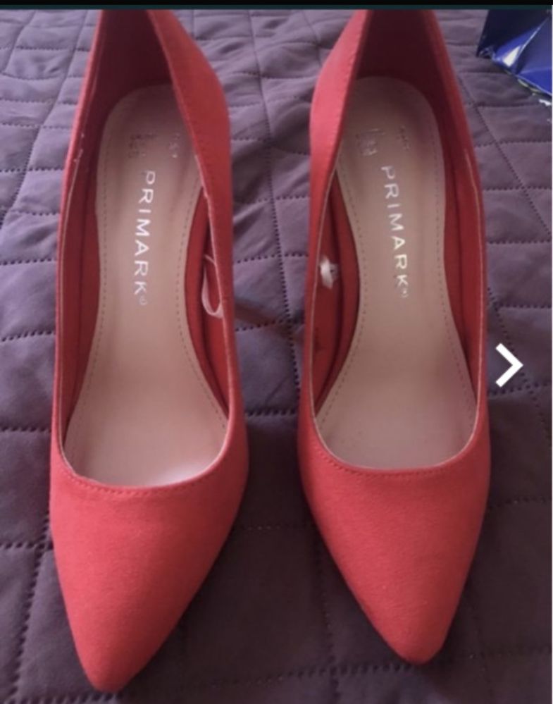 Pantofi noi  Primark rosii