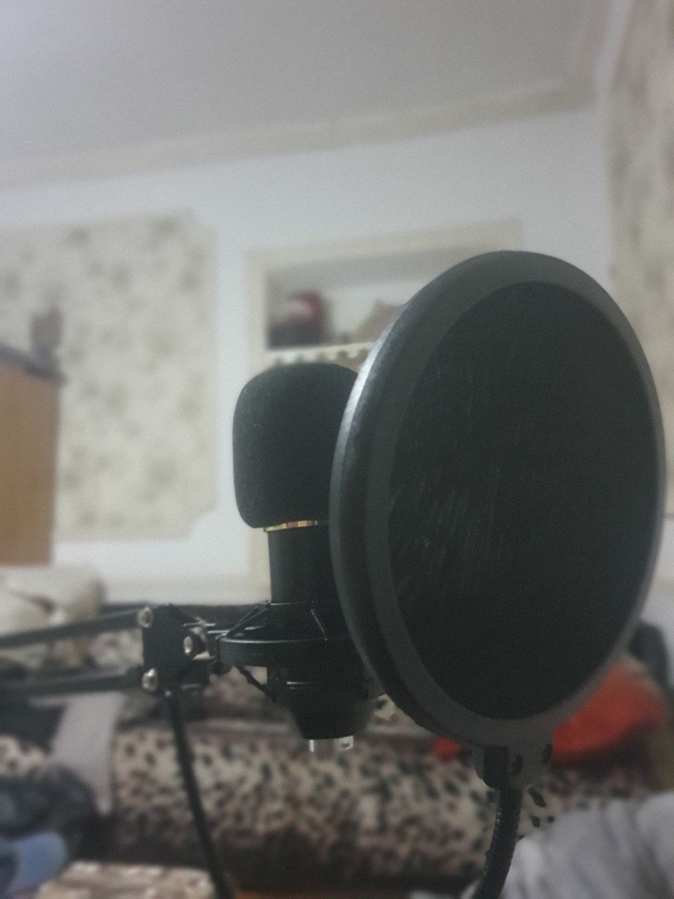 Ovoz yozish uchun tayyor studio sotiladi