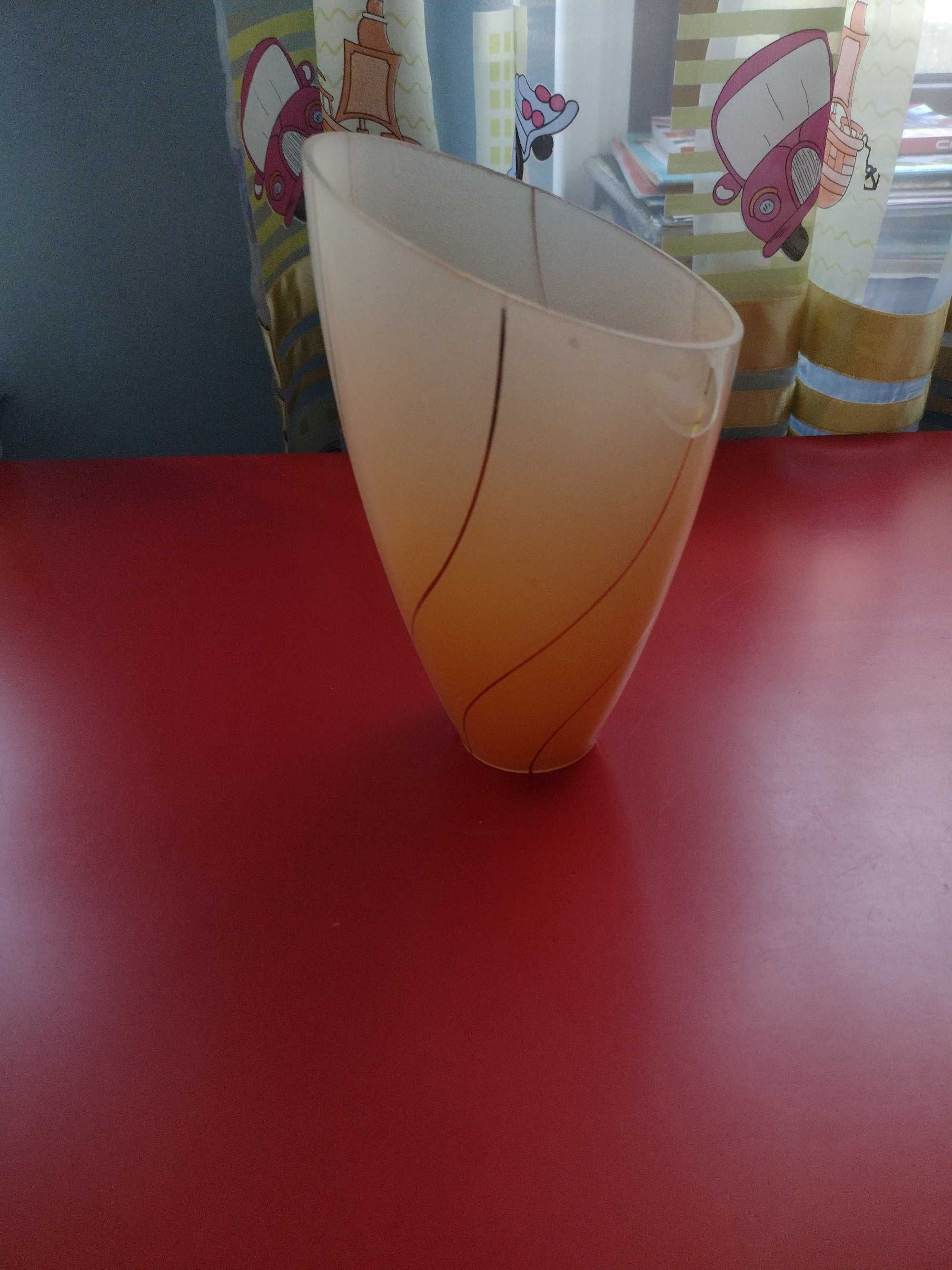 Полилеи и стъклен абажур,чашка за полилей,стъклена чашки