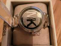 Часовник на MICHAEL KORS