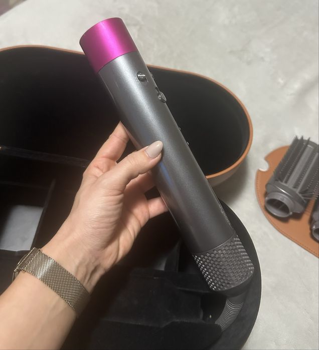 Маша за коса dyson